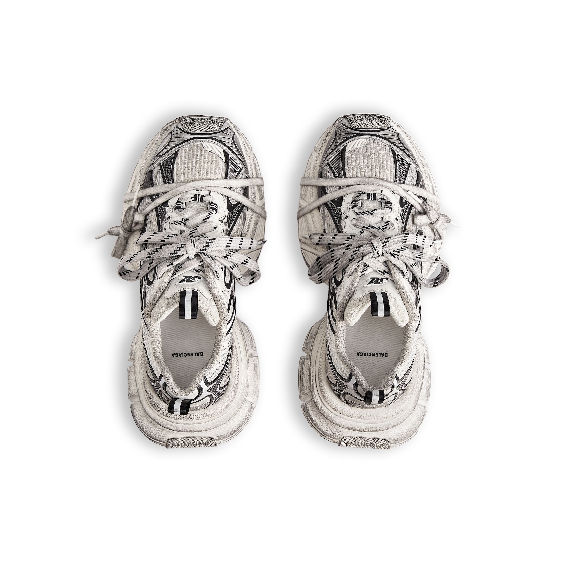 Balenciaga 3XL 'White/black' KickHaven Bulgaria KickHaven Bulgaria