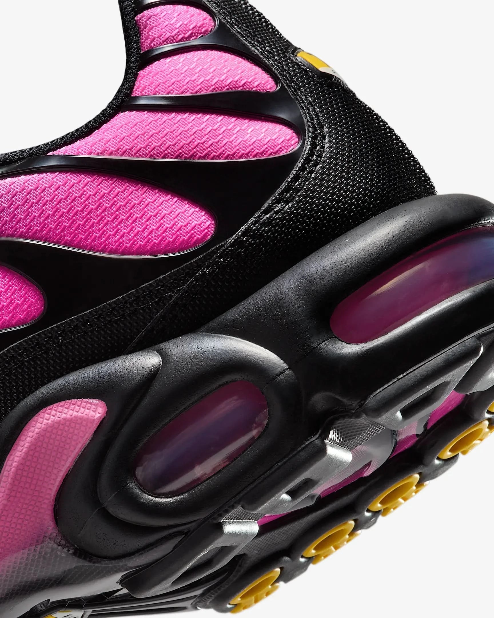 Nike Air Max Plus "Hyper Pink" KickHaven Bulgaria KickHaven Bulgaria