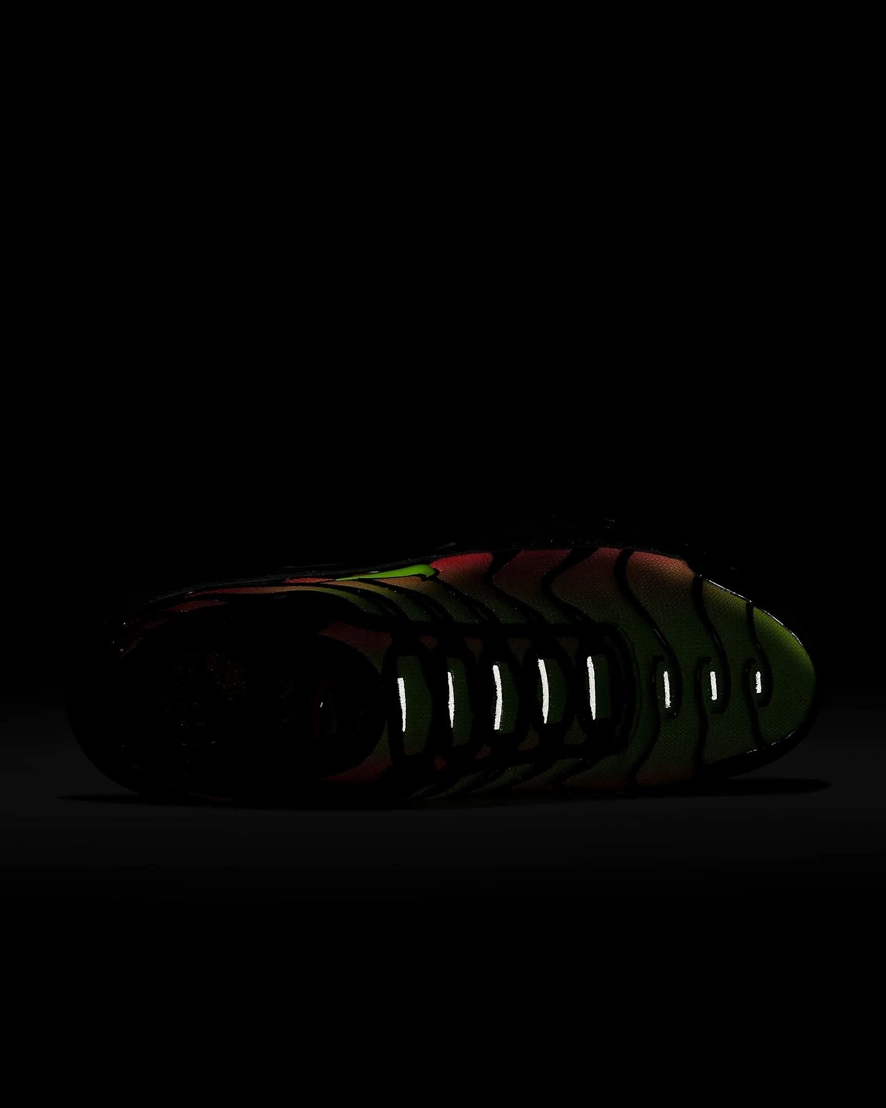 Nike Air Max Plus TN SE "Solar Red" KickHaven Bulgaria KickHaven Bulgaria