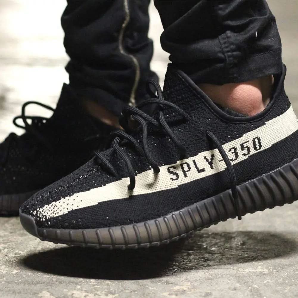 Yeezy Boost 350 V2 Black-White KickHaven Bulgaria KickHaven Bulgaria