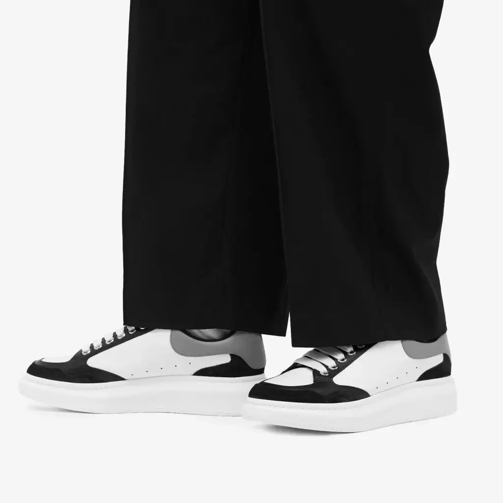 Alexander McQueen Two Tone 'White & Black' - Доставка за 1 работен ден Доставка за 1 ден