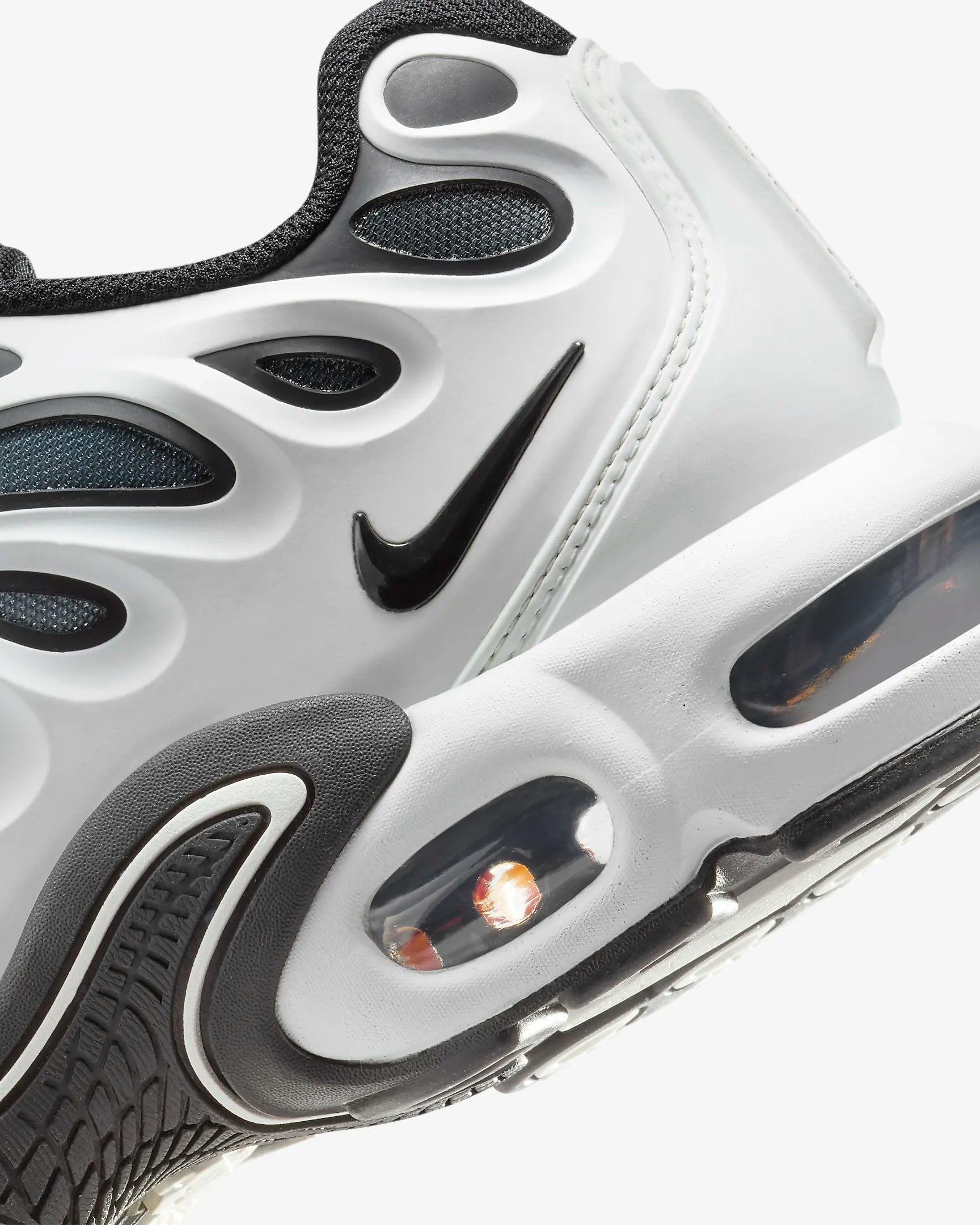 Nike Air Max Plus Drift "Metallic Silver"