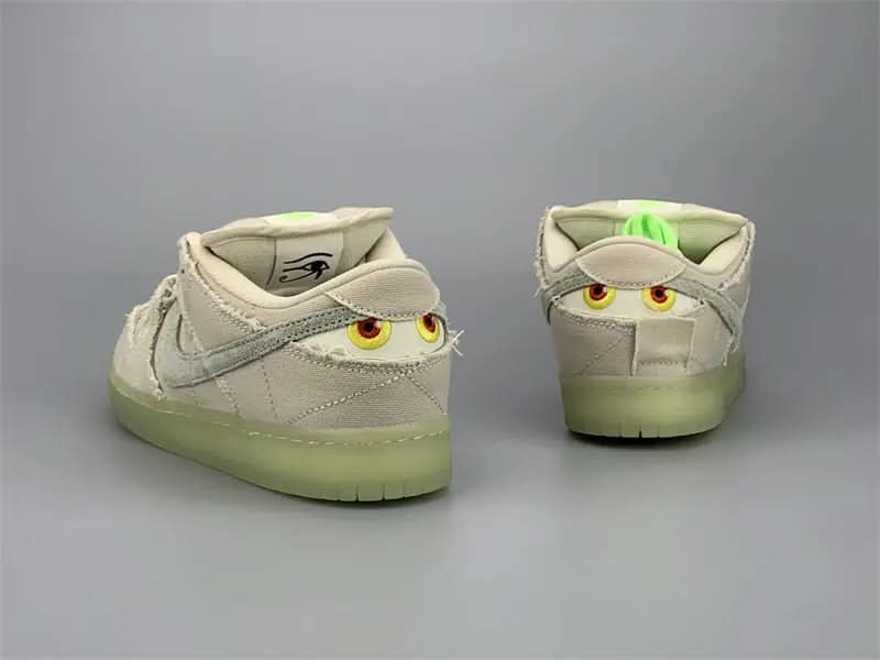 Nike SB Dunk Low "Mummy"